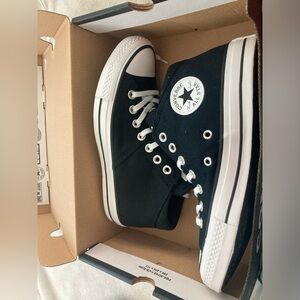 Mid top converse never worn